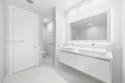 10530 NW 63rd Terrace Doral FL 33178