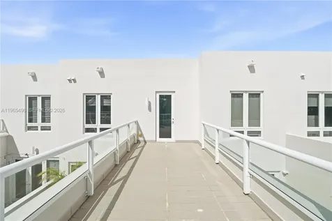 10530 NW 63rd Terrace Doral FL 33178