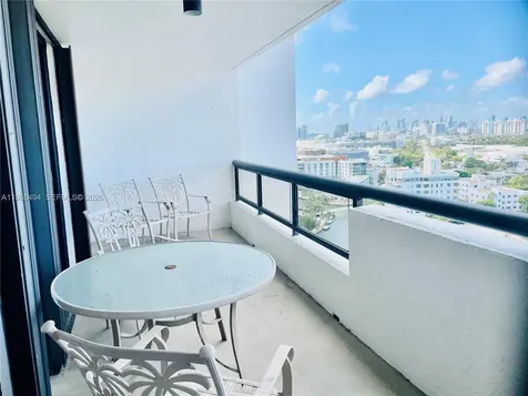 2555 Collins Avenue Miami Beach FL 33140