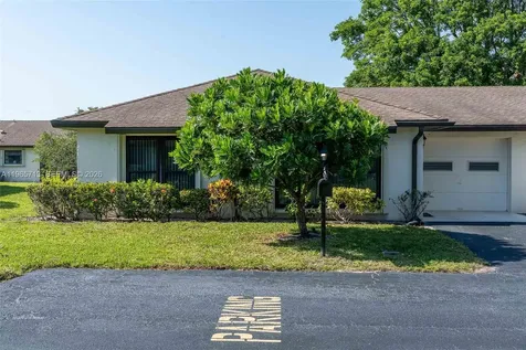 10198 Dovewood Lane Boynton Beach FL 33436