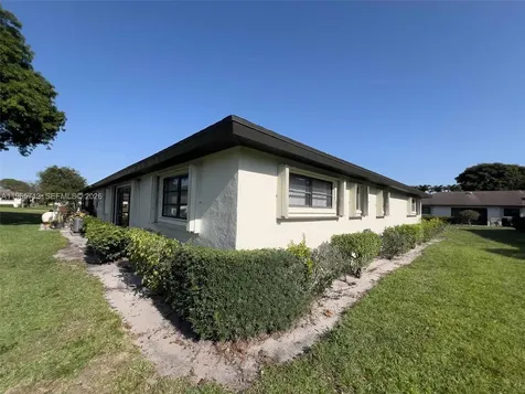 10198 Dovewood Lane Boynton Beach FL 33436
