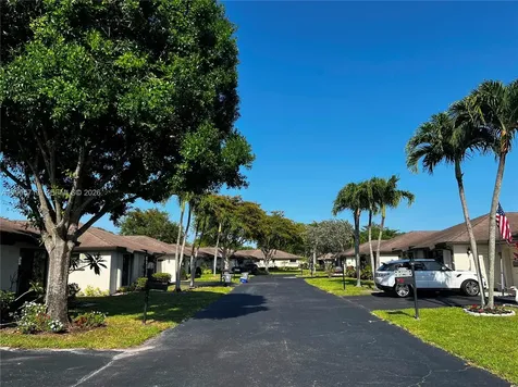 10198 Dovewood Lane Boynton Beach FL 33436