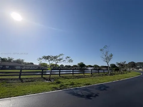 10198 Dovewood Lane Boynton Beach FL 33436