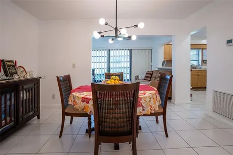 10198 Dovewood Lane Boynton Beach FL 33436