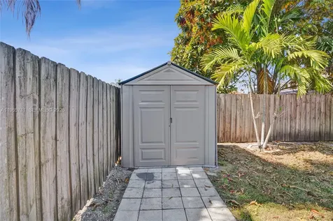 15502 SW 137th Place Miami FL 33177