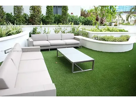 999 SW 1st Avenue Miami FL 33130