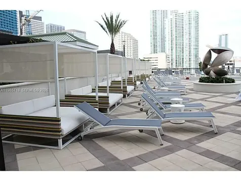 999 SW 1st Avenue Miami FL 33130
