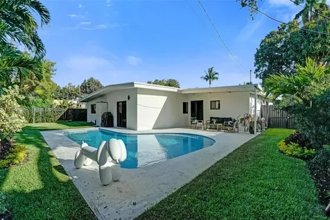 1941 NE 186th Drive North Miami Beach FL 33179