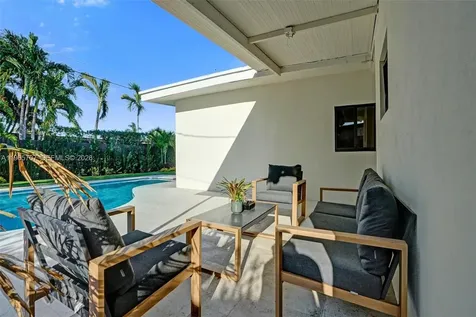 1941 NE 186th Drive North Miami Beach FL 33179
