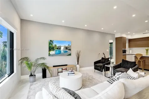 1941 NE 186th Drive North Miami Beach FL 33179