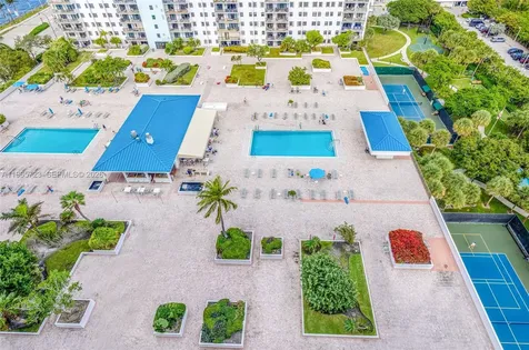 1201 S Ocean Drive Hollywood FL 33019