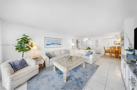 1201 S Ocean Drive Hollywood FL 33019