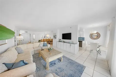 1201 S Ocean Drive Hollywood FL 33019