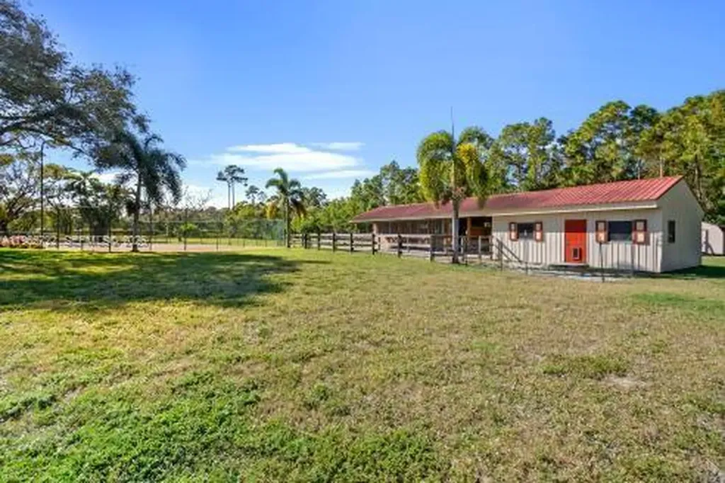 3761 Dellwood Boulevard Loxahatchee FL 33470