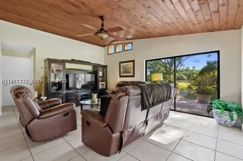 3761 Dellwood Boulevard Loxahatchee FL 33470