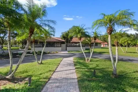 3761 Dellwood Boulevard Loxahatchee FL 33470
