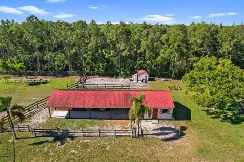 3761 Dellwood Boulevard Loxahatchee FL 33470