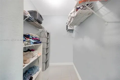 3180 S Ocean Drive Hallandale Beach FL 33009