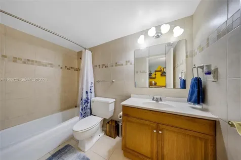 3180 S Ocean Drive Hallandale Beach FL 33009