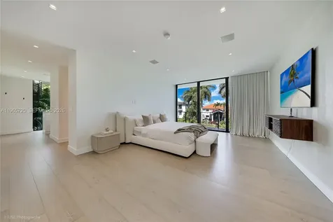 420 N Hibiscus Drive Miami Beach FL 33139