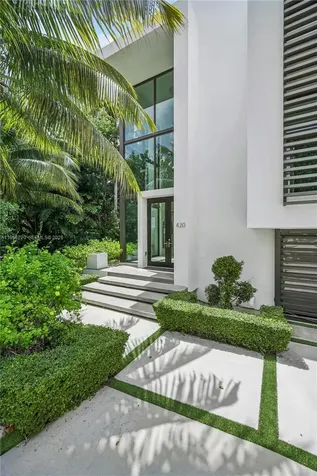 420 N Hibiscus Drive Miami Beach FL 33139