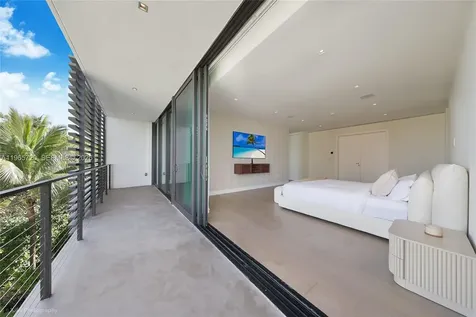 420 N Hibiscus Drive Miami Beach FL 33139