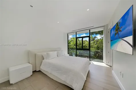 420 N Hibiscus Drive Miami Beach FL 33139