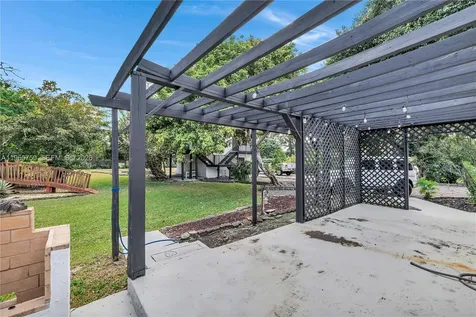 14840 SW 21st Street Davie FL 33326