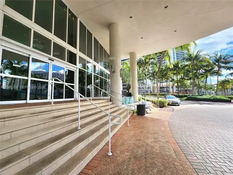 1800 S Ocean Drive Hallandale Beach FL 33009