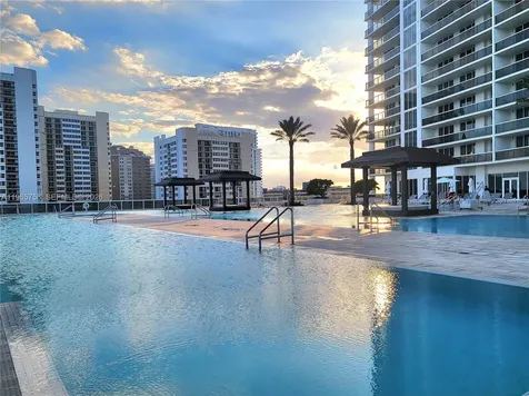 1800 S Ocean Drive Hallandale Beach FL 33009
