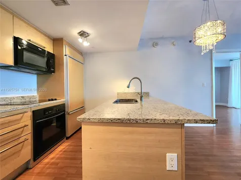 1800 S Ocean Drive Hallandale Beach FL 33009