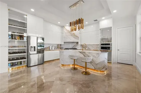 16479 NE 30th Avenue North Miami Beach FL 33160