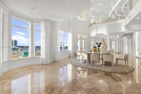 16479 NE 30th Avenue North Miami Beach FL 33160