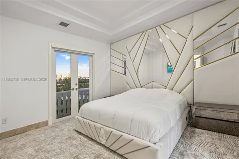 16479 NE 30th Avenue North Miami Beach FL 33160
