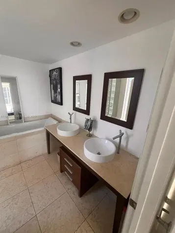 475 Brickell Avenue Miami FL 33131