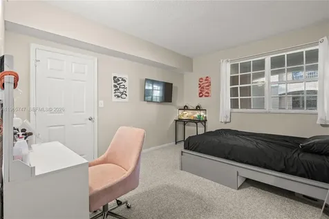 230 SW 117th Terrace Pembroke Pines FL 33025