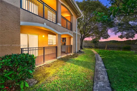 230 SW 117th Terrace Pembroke Pines FL 33025
