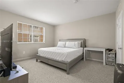 230 SW 117th Terrace Pembroke Pines FL 33025