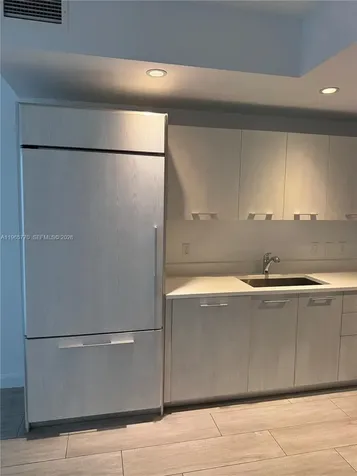 45 SW 9th Street Miami FL 33130