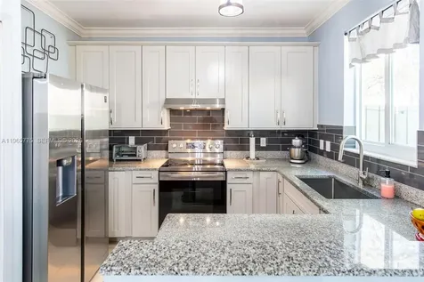 12523 SW 121st Way Miami FL 33186