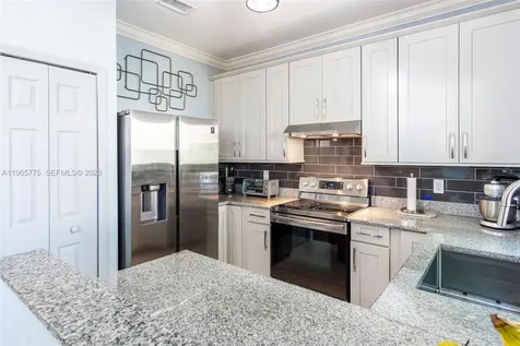 12523 SW 121st Way Miami FL 33186
