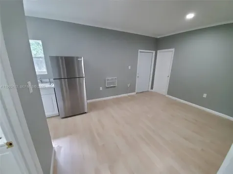 2425 NW 28th Street Miami FL 33142