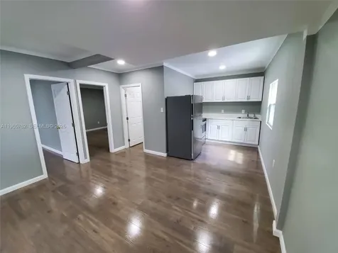 2425 NW 28th Street Miami FL 33142