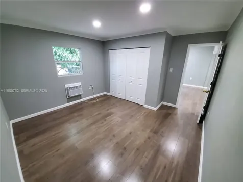 2425 NW 28th Street Miami FL 33142