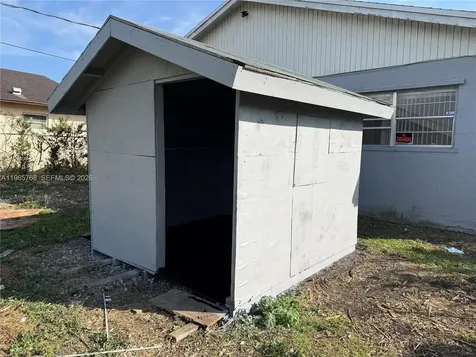 756 NW 5 Street Florida City FL 33034