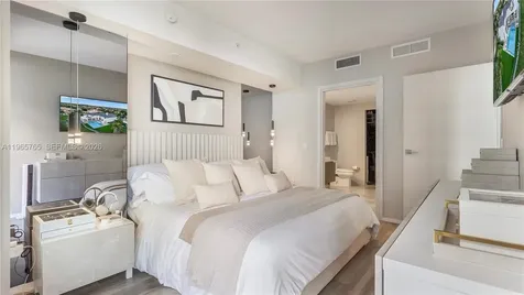 801 S Miami Avenue Miami FL 33130