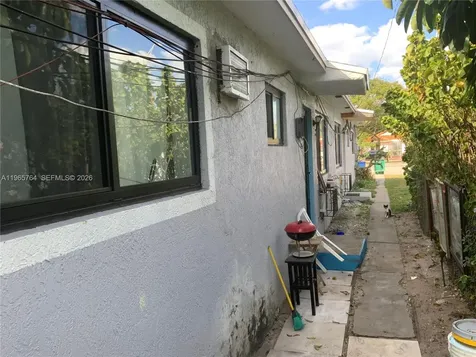 896 NW 103rd Street Miami FL 33150