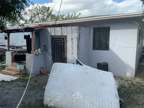 896 NW 103rd Street Miami FL 33150