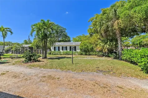 1946 Madison Street Hollywood FL 33020