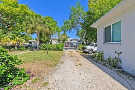 1946 Madison Street Hollywood FL 33020